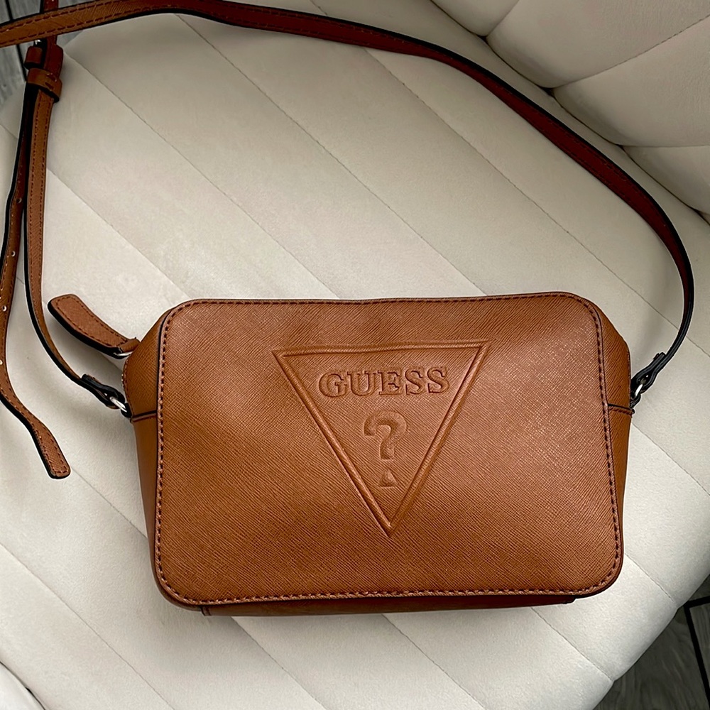 Guess Crossbody